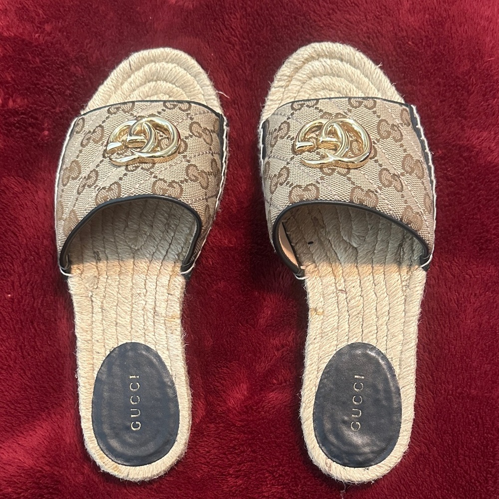 Gucci Women's Beige Espadrille Slides